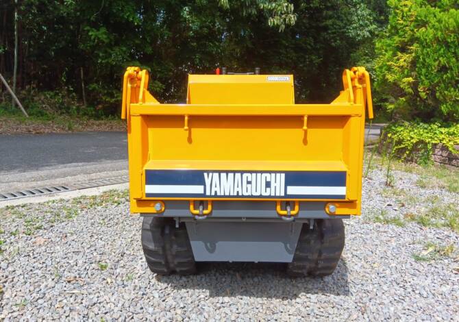 Yamaguchi WB06Dα tracked dumper, front view